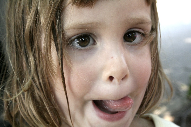 2005-08-04 Rachel Funny Face.JPG