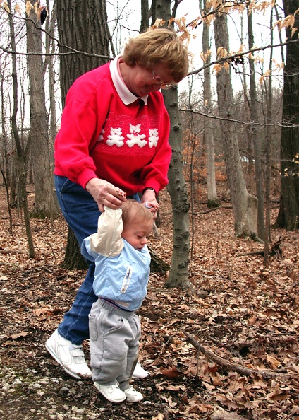 2004-02-29 Sam and Ginny in Woods.jpg