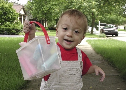 2004-05-31 Sam Offers Chalk