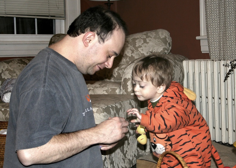 2005-03-27 Dad Sam Candy.jpg