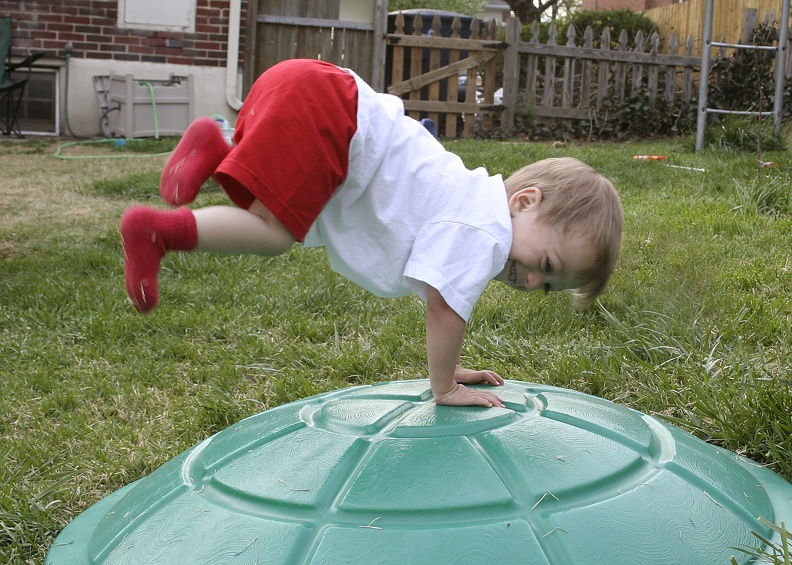 2005-04-11 Sam Leaps.jpg