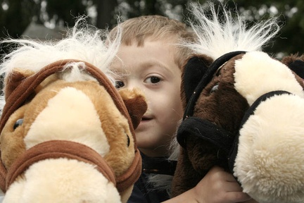 2005-09-24 Sam and Big Neighs