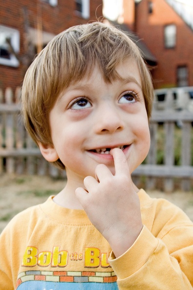 2006-03-02 Sam Thinks.jpg