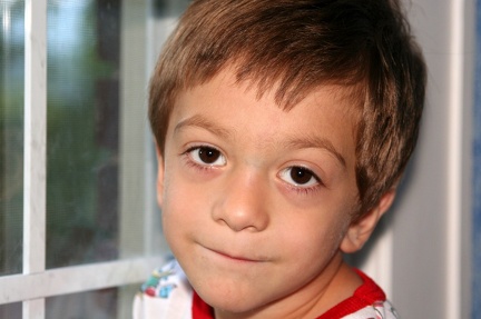 2006-07-24 Sam by Window